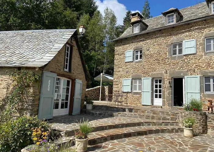 La Rouliere En Aubrac * Montpeyroux (Aveyron)