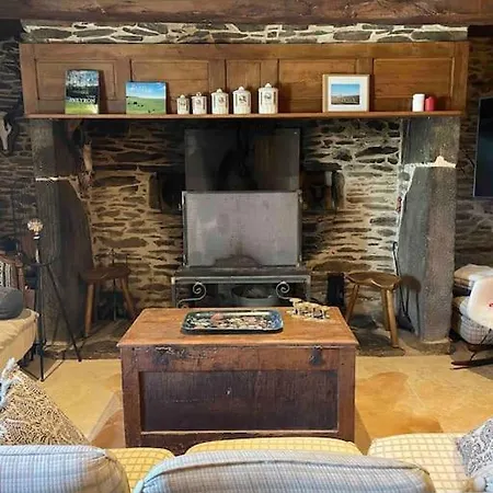 La Rouliere En Aubrac *