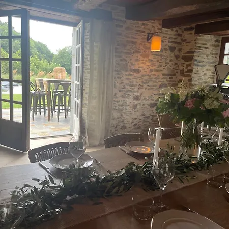 펜션 La Rouliere En Aubrac Montpeyroux (Aveyron)