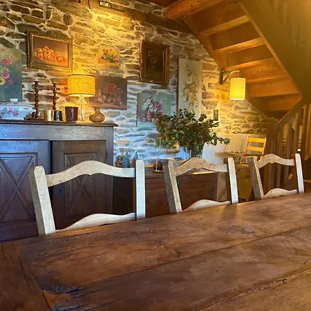 Vakantiehuis La Rouliere En Aubrac Montpeyroux (Aveyron)