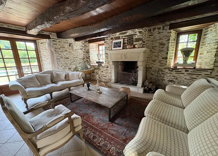 펜션 La Rouliere En Aubrac Montpeyroux (Aveyron)