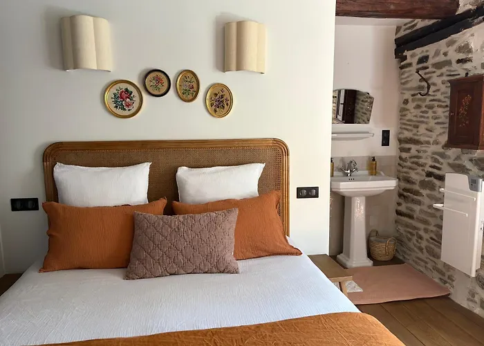 La Rouliere En Aubrac 펜션 *